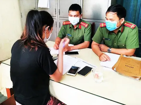 Xử phạt nữ giáo viên giao bán thuốc kháng sinh chống Covid-19