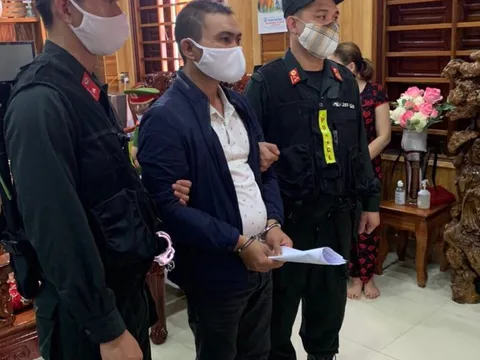 Khởi tố, tạm giam đối tượng hành hung đại úy công an