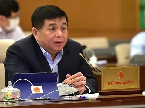 Bộ trưởng Nguyễn Chí Dũng cảm ơn mọi người thăm hỏi, khẳng định trong đoàn của bộ KH&ĐT không có ai mắc Covid-19