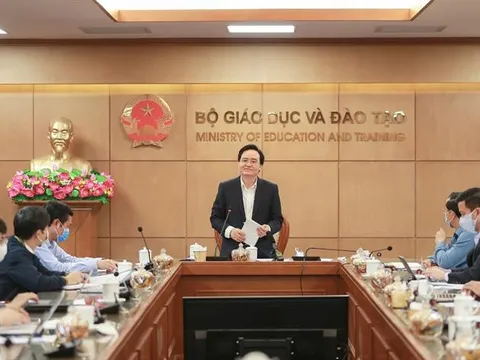 Bộ trưởng Phùng Xuân Nhạ yêu cầu khẩn trương công bố đề tham khảo thi THPT quốc gia 2020
