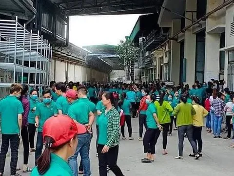 TP.HCM: Nổ bình gas máy lạnh công ty giày, một người bị thương