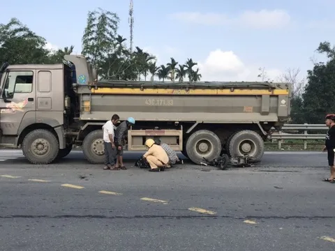 Nữ sinh lớp 9 bị xe tải cán tử vong trên đường đi học thêm