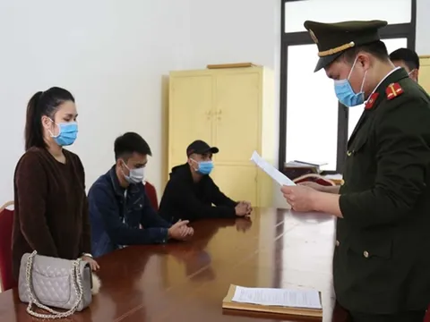 Trốn chốt kiểm dịch Covid-19, 4 người bị phạt 100 triệu đồng