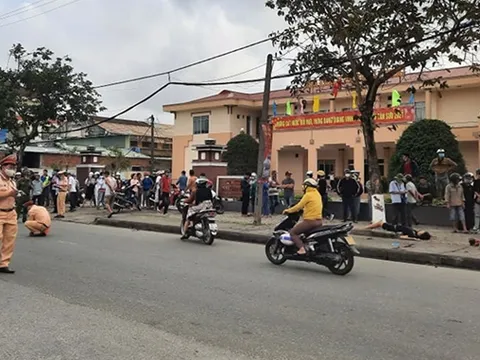 Xe máy lao lên vỉa hè, 1 người tử vong