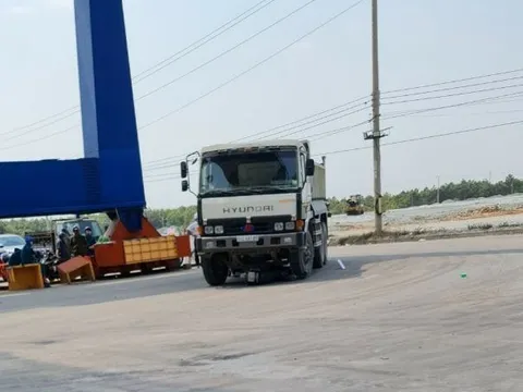 Người đàn ông bị xe ben cán tử vong khi đang trên đường về nhà