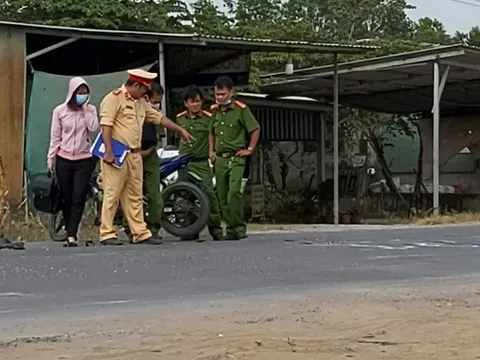 Va chạm xe máy, một phụ nữ mang thai tử vong