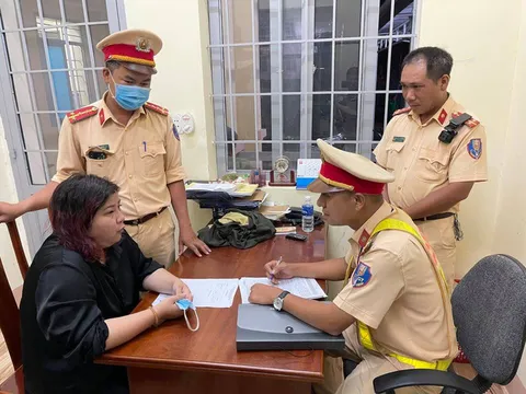 Bắt giữ người phụ nữ bắt cóc cháu bé 27 ngày tuổi trên xe khách