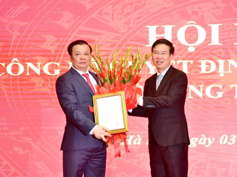 Công bố Quyết định phân công ông Đinh Tiến Dũng làm Bí thư Thành ủy Hà Nội