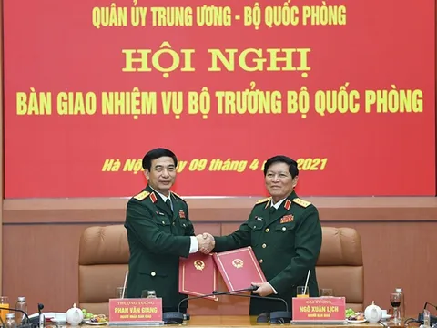 Tổ chức Hội nghị bàn giao nhiệm vụ Bộ trưởng Bộ Quốc phòng