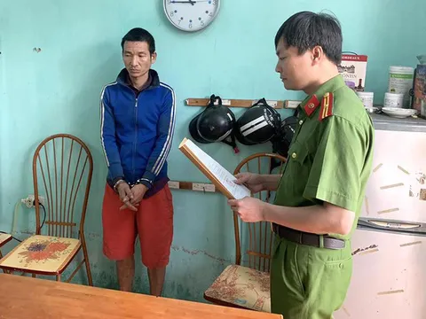 Bắt đối tượng trói tay ông nội để cưỡng hiếp con gái riêng của vợ