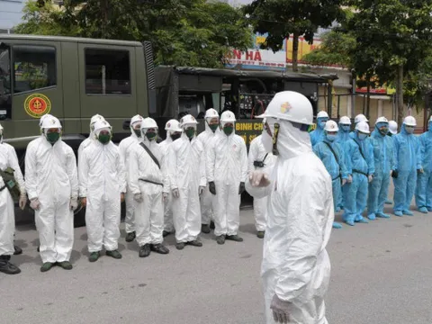 Nhân viên vệ sinh tại bệnh viện Thanh Nhàn dương tính với virus SARS-CoV-2