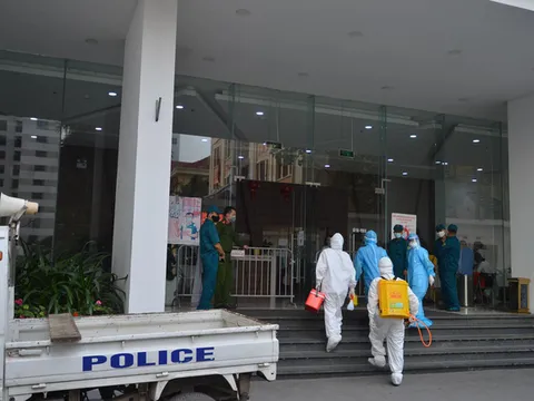 Hà Nội: Con trai 3 tuổi, bố và giúp việc của cựu giám đốc Hacinco dương tính SARS-CoV-2