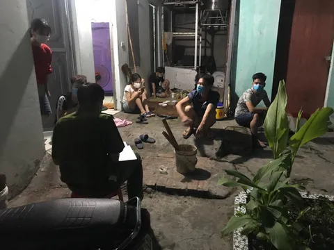 7 người bị phạt 105 triệu đồng vì tụ tập xem bóng đá ở Bắc Giang