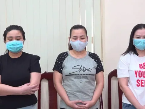 Bắt 3 'nữ quái' mở văn phòng công chứng giả để lừa đảo hàng tỷ đồng