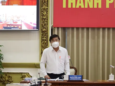 TP. HCM tạm dừng dịch vụ ăn uống mang về từ 0h ngày 9/7