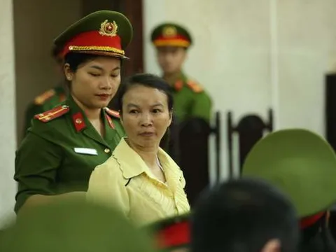 Diễn biến bất ngờ tại phiên xử mẹ 'nữ sinh giao gà' ở Điện Biên