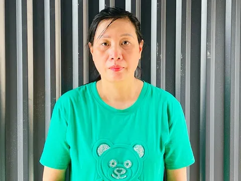 Bắt chủ tiệm Spa 'trộm' chữ ký và con dấu của công ty chồng để đóng vào giấy vay nợ