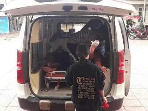 Chém vợ tử vong, người đàn ông dùng dao tự sát nhưng bất thành