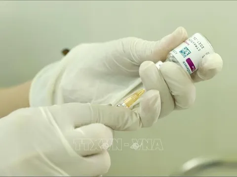 Bộ Y tế cho ý kiến về đề xuất tiêm vaccine phòng COVID-19 cho trẻ từ 12-18 tuổi