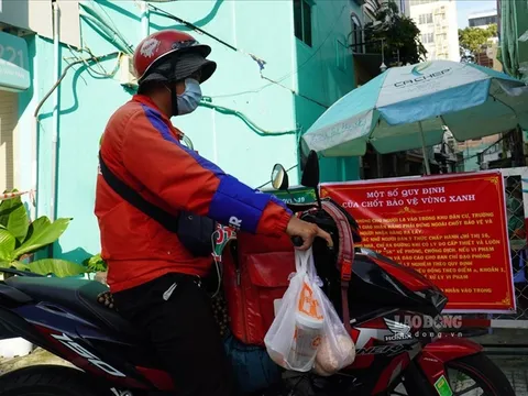 TP.HCM cho phép shipper hoạt động tại 8 quận, huyện 'vùng đỏ'