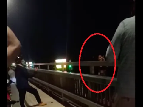 Nguyên nhân ban đầu vụ cô gái trẻ nhảy cầu Nhật Tân tự tử