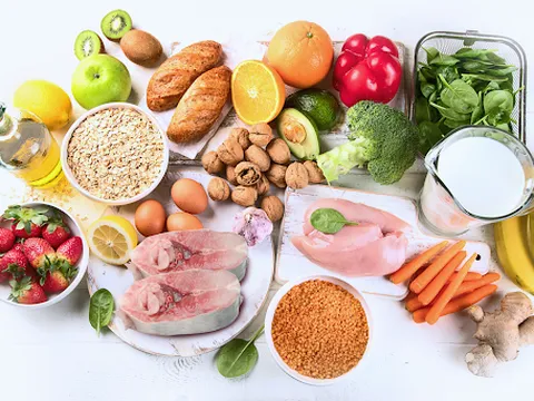 Những lưu ý về chế độ dinh dưỡng cho người mắc Covid-19 nhẹ và không có triệu chứng