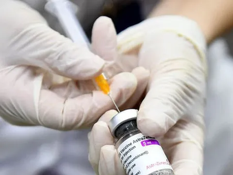 Sở Y tế Hà Nội 'đốc thúc' tiêm đủ 2 mũi vaccine COVID-19 cho nhân viên y tế