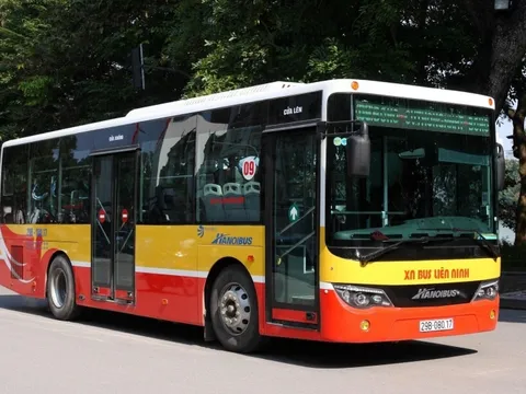 Hà Nội: Kiến nghị cho xe buýt được hoạt động trở lại từ 1/10