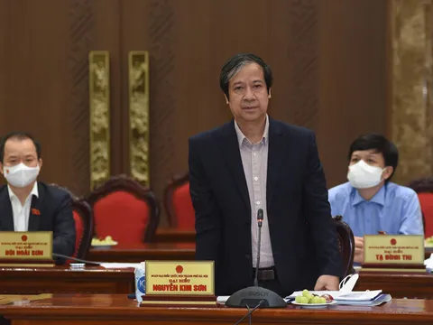 Bộ trưởng GD&ĐT đề nghị Hà Nội tính toán cho học sinh ngoại thành trở lại trường