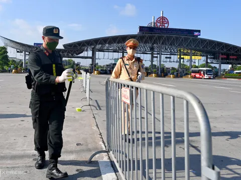 Hà Nội dừng hoạt động 22 chốt kiểm soát dịch COVID-19 ở cửa ngõ ra, vào thành phố