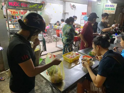 TP.HCM cho phép nhà hàng phục vụ tại chỗ từ ngày 28/10
