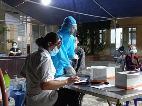 Ngày 28/10, Hà Nội ghi nhận 33 ca mắc COVID-19, có 11 ca cộng đồng