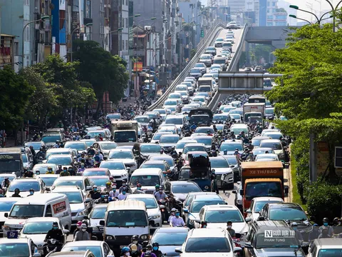 Đường xa nghĩ nỗi sau này mà kinh