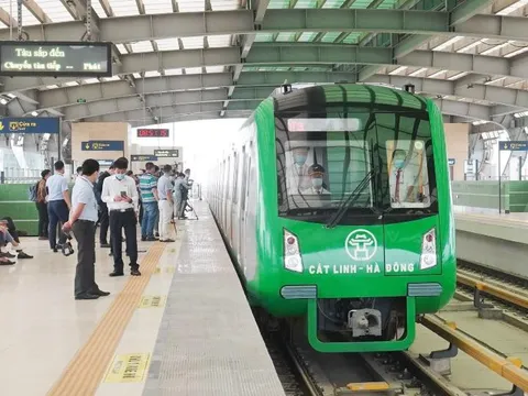 Đường sắt Cát Linh - Hà Đông chính thức vận hành, phát 200 nghìn vé 0 đồng