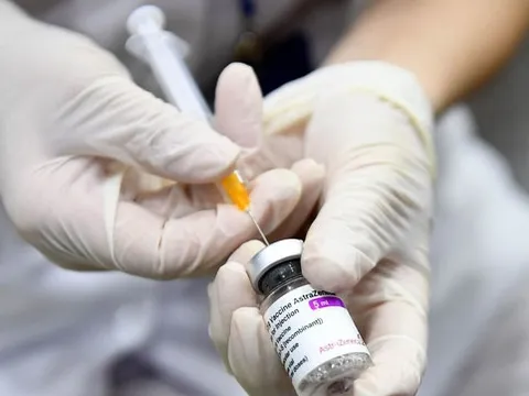 Hà Nội cho phép rút ngắn khoảng cách giữa 2 mũi tiêm vaccine AstraZeneca xuống tối thiểu 4 tuần