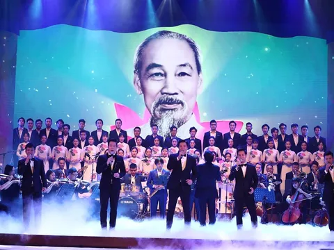 600 đại biểu, văn nghệ sỹ dự 'Hội nghị Diên Hồng' của ngành văn hóa