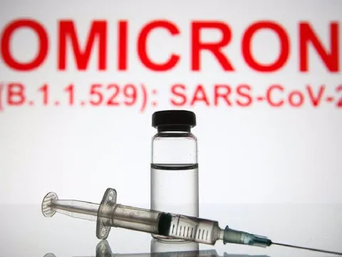 Thủ tướng yêu cầu chuẩn bị vaccine, thuốc điều trị và biện pháp phù hợp với biến chủng Omicron