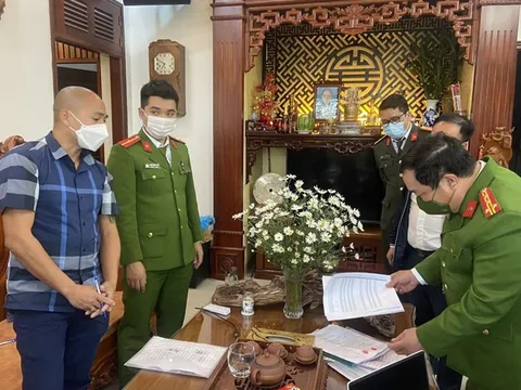 Bắt hai anh em ruột cho vay với lãi suất hơn 1.000% mỗi năm