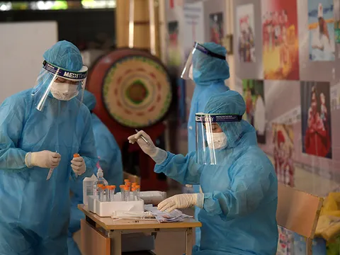 Ngày 7/12, Hà Nội ghi nhận 600 ca mắc COVID-19, có 202 ca cộng đồng