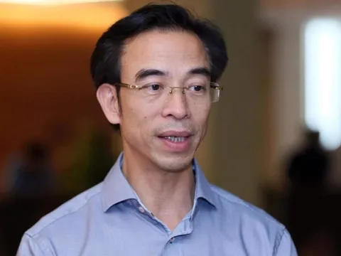 Vì sao nguyên giám đốc bệnh viện Bạch Mai Nguyễn Quang Tuấn bị bắt?