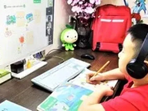 Bộ GDĐT: Học sinh lớp 1,2 không bắt buộc thi trực tiếp