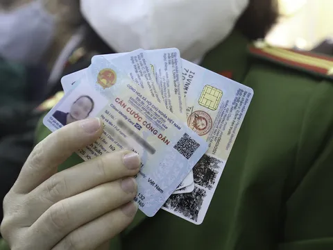 Thẻ căn cước công dân gắn chip sẽ thay thế bằng lái xe, bảo hiểm y tế, thẻ cán bộ