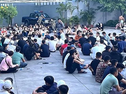 78 dân chơi dương tính ma túy trong quán bar ở trung tâm TP.HCM