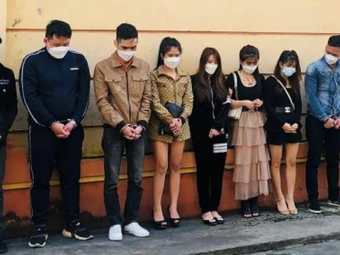 Lạng Sơn: Phát hiện 12 nam, nữ 'chơi' ma túy, bay lắc trong quán karaoke