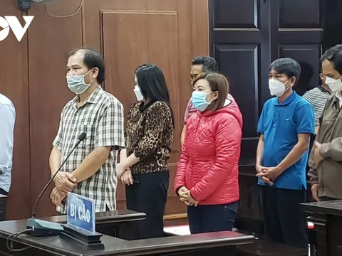 Y án sơ thẩm 9 bị cáo trong vụ lộ đề thi công chức ở tỉnh Phú Yên