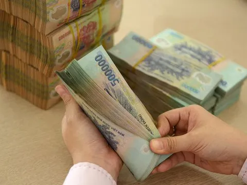 Truy tìm giao dịch viên ngân hàng liên quan đến vụ chiếm đoạt 7,6 tỷ đồng