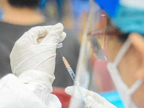 Bộ Y tế kiến nghị nhận viện trợ 13,7 triệu liều vaccine phòng COVID-19 để tiêm cho trẻ từ tháng 4/2022