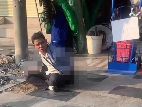 Nam thanh niên dùng dao đâm bạn gái trên phố do ghen tuông