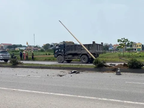 Vợ chồng nguyên Bí thư Tỉnh ủy Ninh Bình tử vong sau tai nạn giao thông