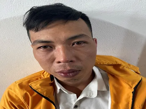 Tạm giữ đối tượng trộm 42 phong bì mừng cưới giấu vào vùng kín